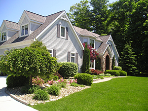 Landscapers and Lawncare Services in Dyersville, IA